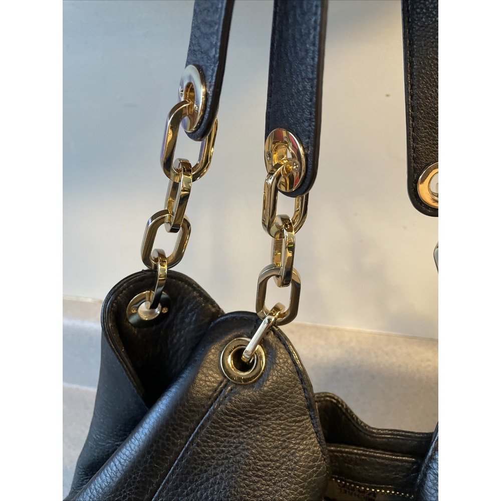 Michael Kors Relaxed Black Pebble Leather Chain Shoulder Bag – Metal Hardware - Picture 3 of 9
